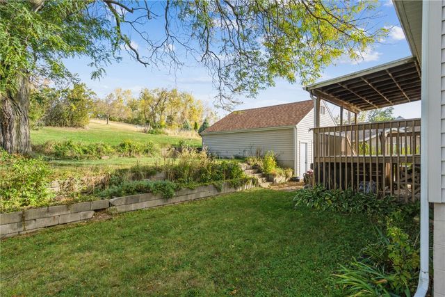 3600 Midway Dr, Cedar Rapids, IA 52405