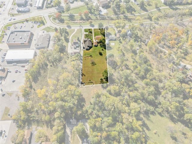 3600 Midway Dr, Cedar Rapids, IA 52405