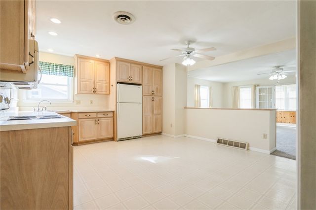 3600 Midway Dr, Cedar Rapids, IA 52405