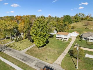 3600 Midway Dr, Cedar Rapids, IA 52405