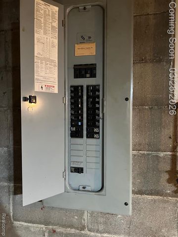 2 Maple Street, Oxford, MI 48371