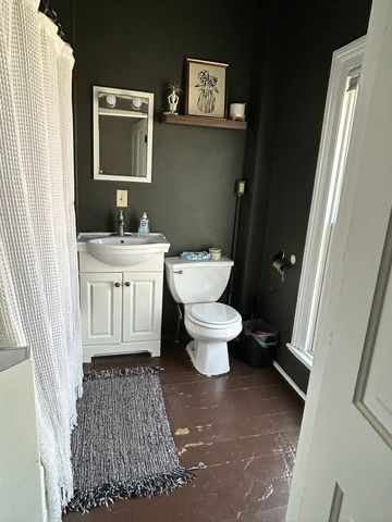 1128 Saint Vincent Avenue, Lasalle, IL 61301