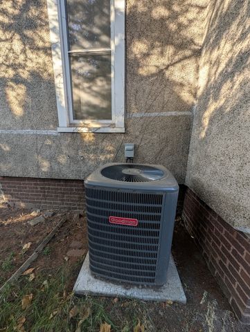 1128 Saint Vincent Avenue, Lasalle, IL 61301