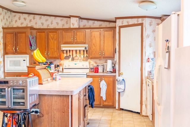 1955 Guthrie Rd, Guthrie, KY 42234