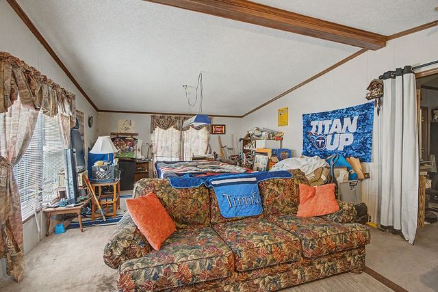 1955 Guthrie Rd, Guthrie, KY 42234