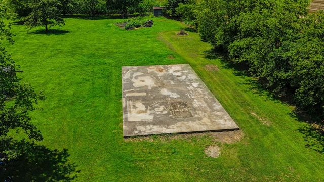 1955 Guthrie Rd, Guthrie, KY 42234