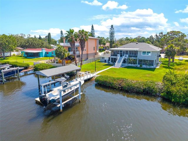 644 BAYSHORE DRIVE, Tarpon Springs, FL 34689