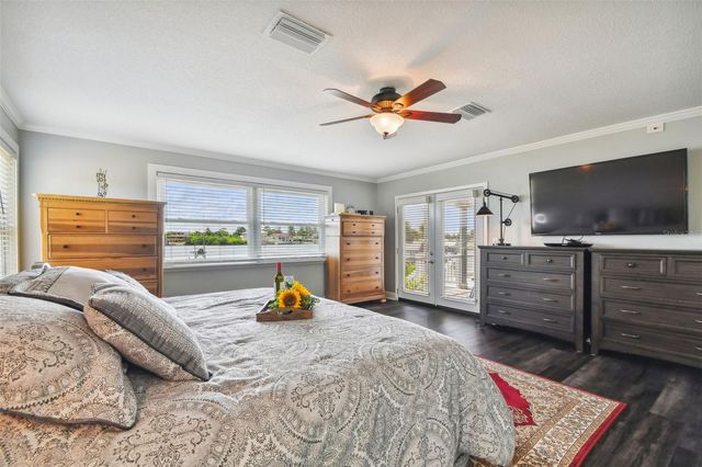 644 BAYSHORE DRIVE, Tarpon Springs, FL 34689