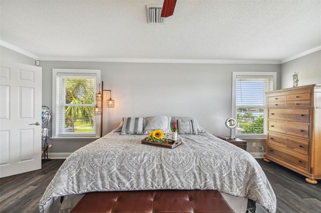 644 BAYSHORE DRIVE, Tarpon Springs, FL 34689