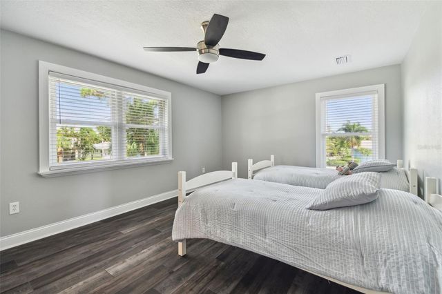 644 BAYSHORE DRIVE, Tarpon Springs, FL 34689