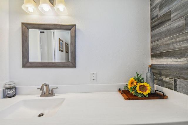 644 BAYSHORE DRIVE, Tarpon Springs, FL 34689