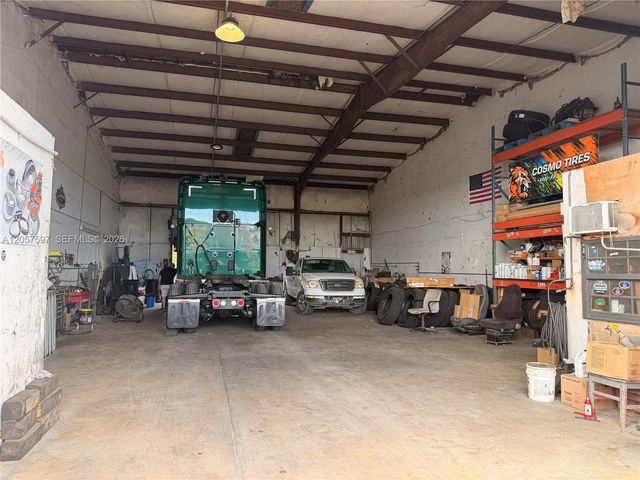 22770 S Dixie Highway, Miami, FL 33170