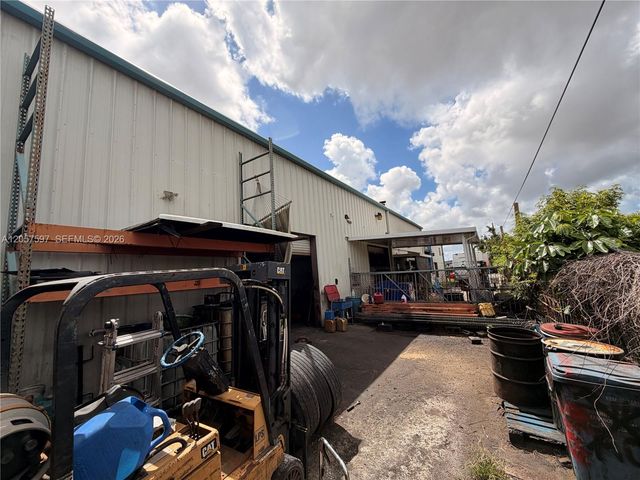 22770 S Dixie Highway, Miami, FL 33170