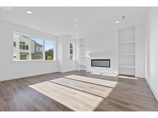 4148 Sw 174th Ave, Beaverton, OR 97078
