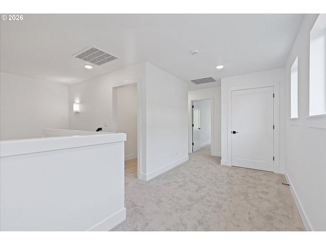 4148 Sw 174th Ave, Beaverton, OR 97078