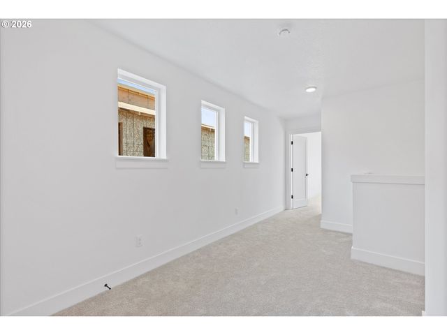 4148 Sw 174th Ave, Beaverton, OR 97078