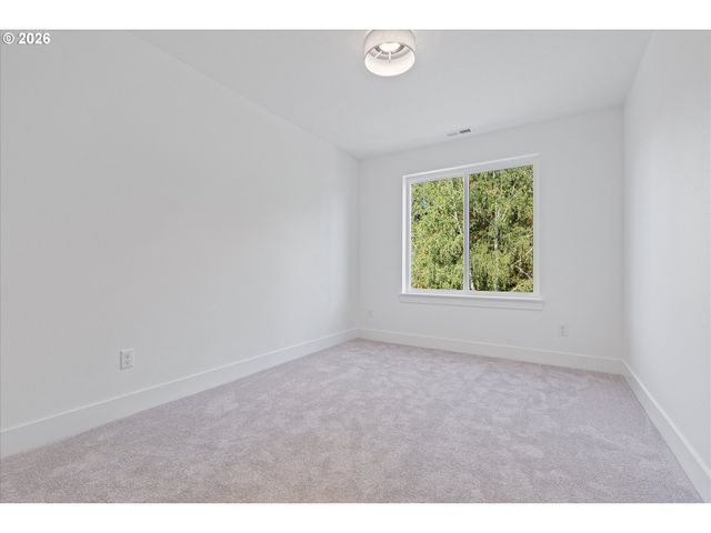 4148 Sw 174th Ave, Beaverton, OR 97078