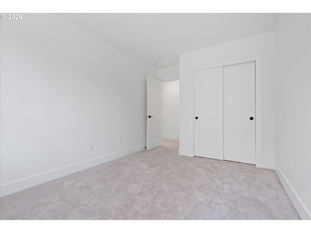 4148 Sw 174th Ave, Beaverton, OR 97078