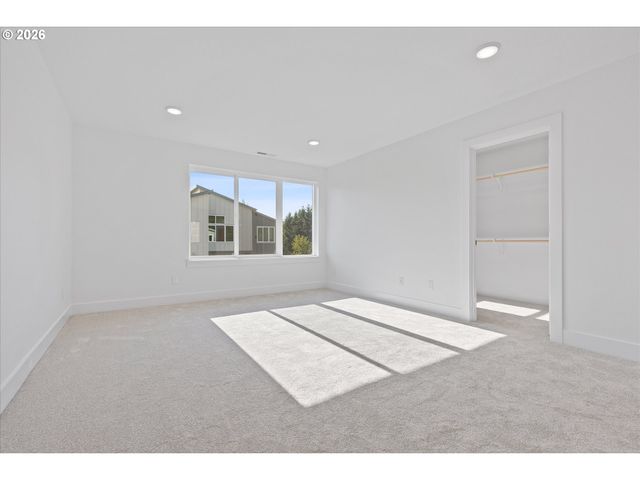 4148 Sw 174th Ave, Beaverton, OR 97078