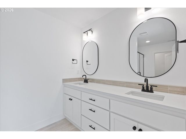 4148 Sw 174th Ave, Beaverton, OR 97078