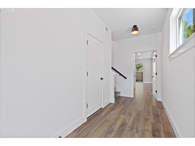 4148 Sw 174th Ave, Beaverton, OR 97078