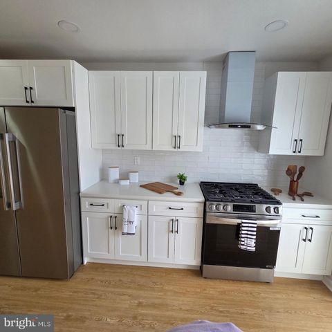 5712 DUNLAP ST, Philadelphia, PA 19131