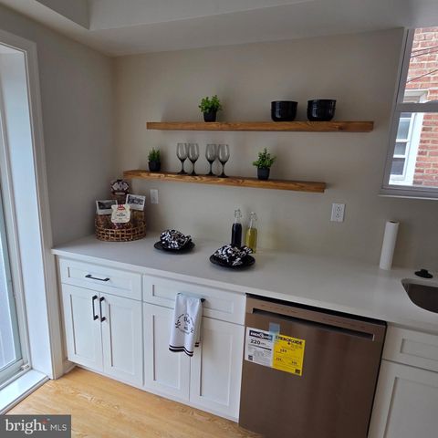 5712 DUNLAP ST, Philadelphia, PA 19131