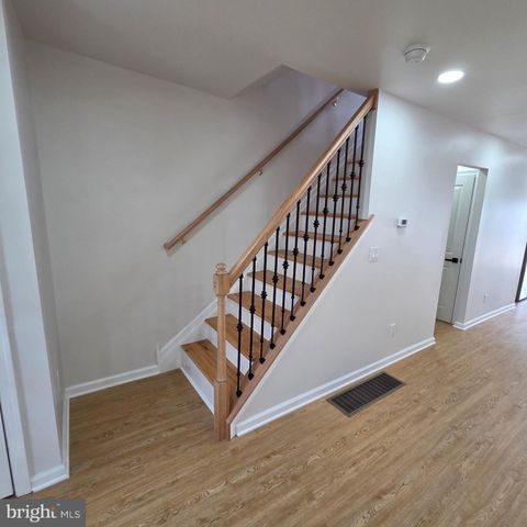 5712 DUNLAP ST, Philadelphia, PA 19131