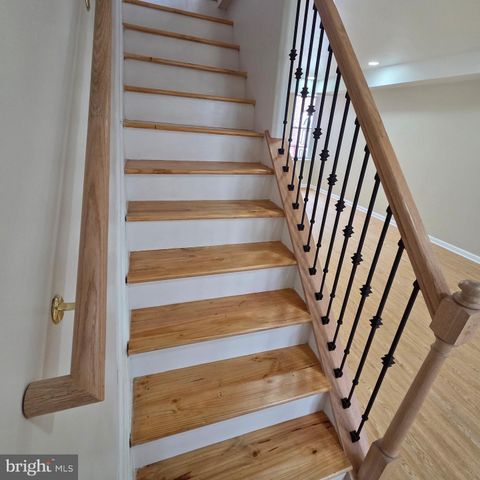 5712 DUNLAP ST, Philadelphia, PA 19131
