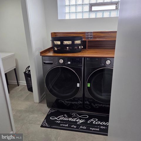 5712 DUNLAP ST, Philadelphia, PA 19131