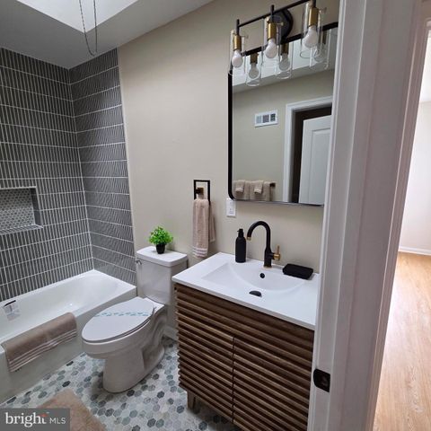5712 DUNLAP ST, Philadelphia, PA 19131