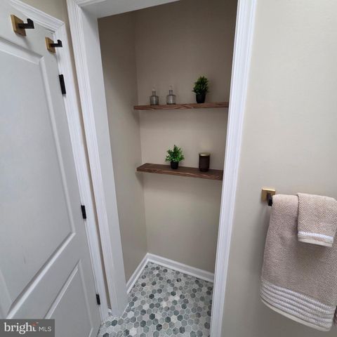 5712 DUNLAP ST, Philadelphia, PA 19131
