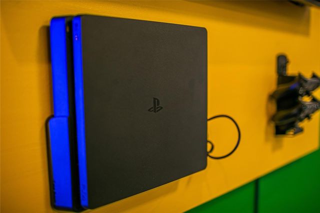 7451 OAKMOSS LOOP, Davenport, FL 33837