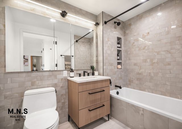 2254 46th St Apt 504, New York City, NY 11105