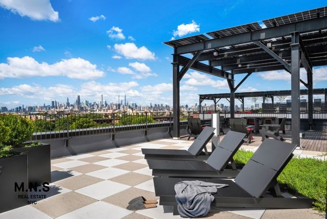 2254 46th St Apt 504, New York City, NY 11105