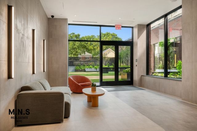 2254 46th St Apt 504, New York City, NY 11105