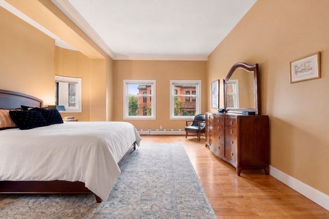20 Gloucester St 3, Boston, MA 02115