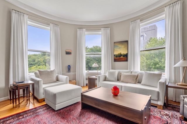 20 Gloucester St 3, Boston, MA 02115