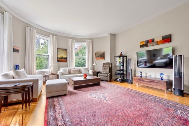 20 Gloucester St 3, Boston, MA 02115