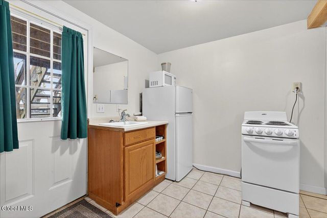 12 Congress Avenue, Saratoga Springs, Inside, NY 12866