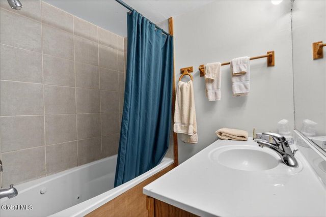 12 Congress Avenue, Saratoga Springs, Inside, NY 12866