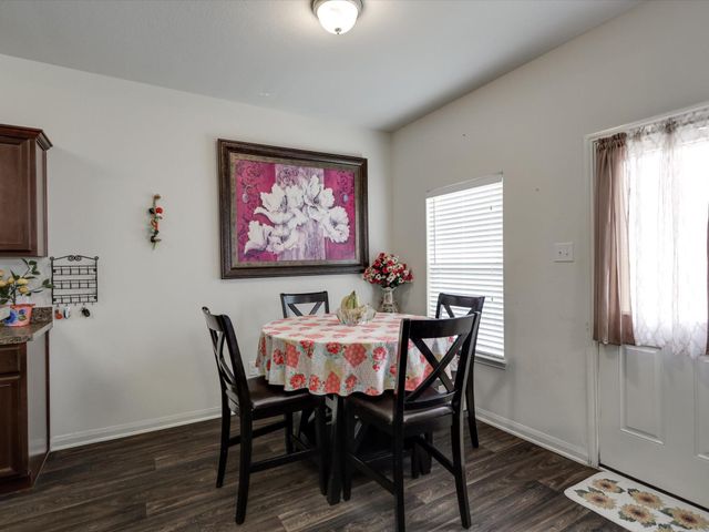 952 Lake View Circle W, Brookshire, TX 77423