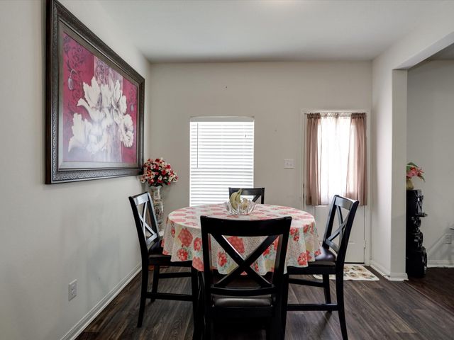 952 Lake View Circle W, Brookshire, TX 77423