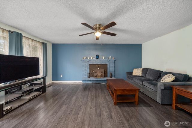 12617 125th Avenue Ct E, Puyallup, WA 98374