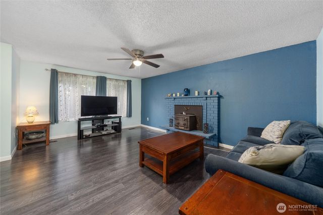 12617 125th Avenue Ct E, Puyallup, WA 98374