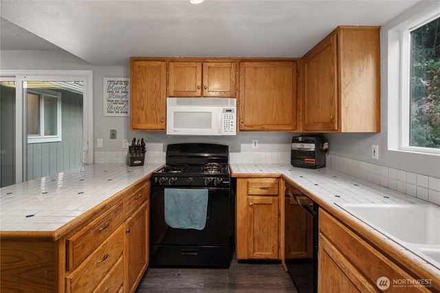 12617 125th Avenue Ct E, Puyallup, WA 98374