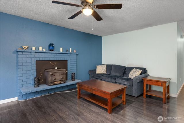 12617 125th Avenue Ct E, Puyallup, WA 98374