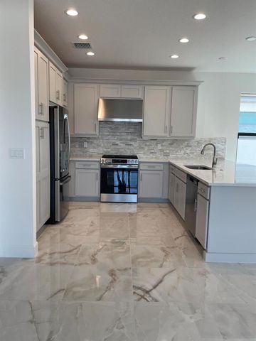 12450 SW Bungalow Lane, Port St. Lucie, FL 34987