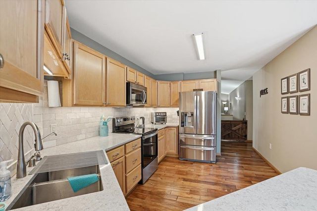 375 Alpine Parkway, Oregon, WI 53575