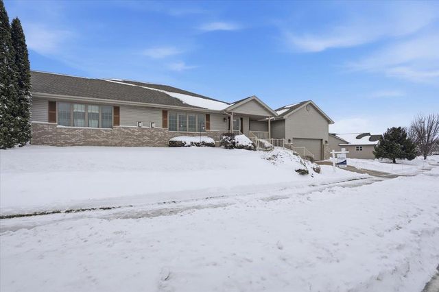 375 Alpine Parkway, Oregon, WI 53575